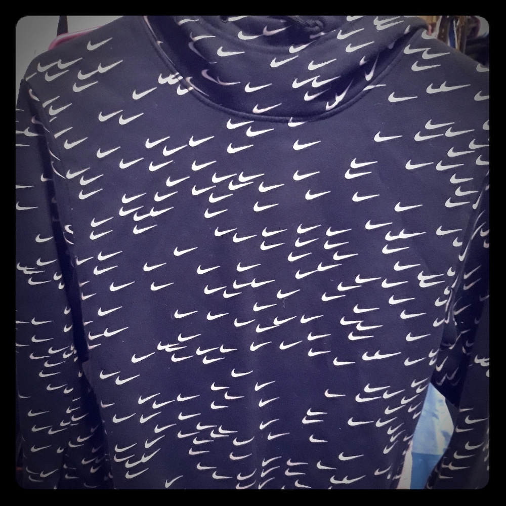 XS Nike sweatshirt